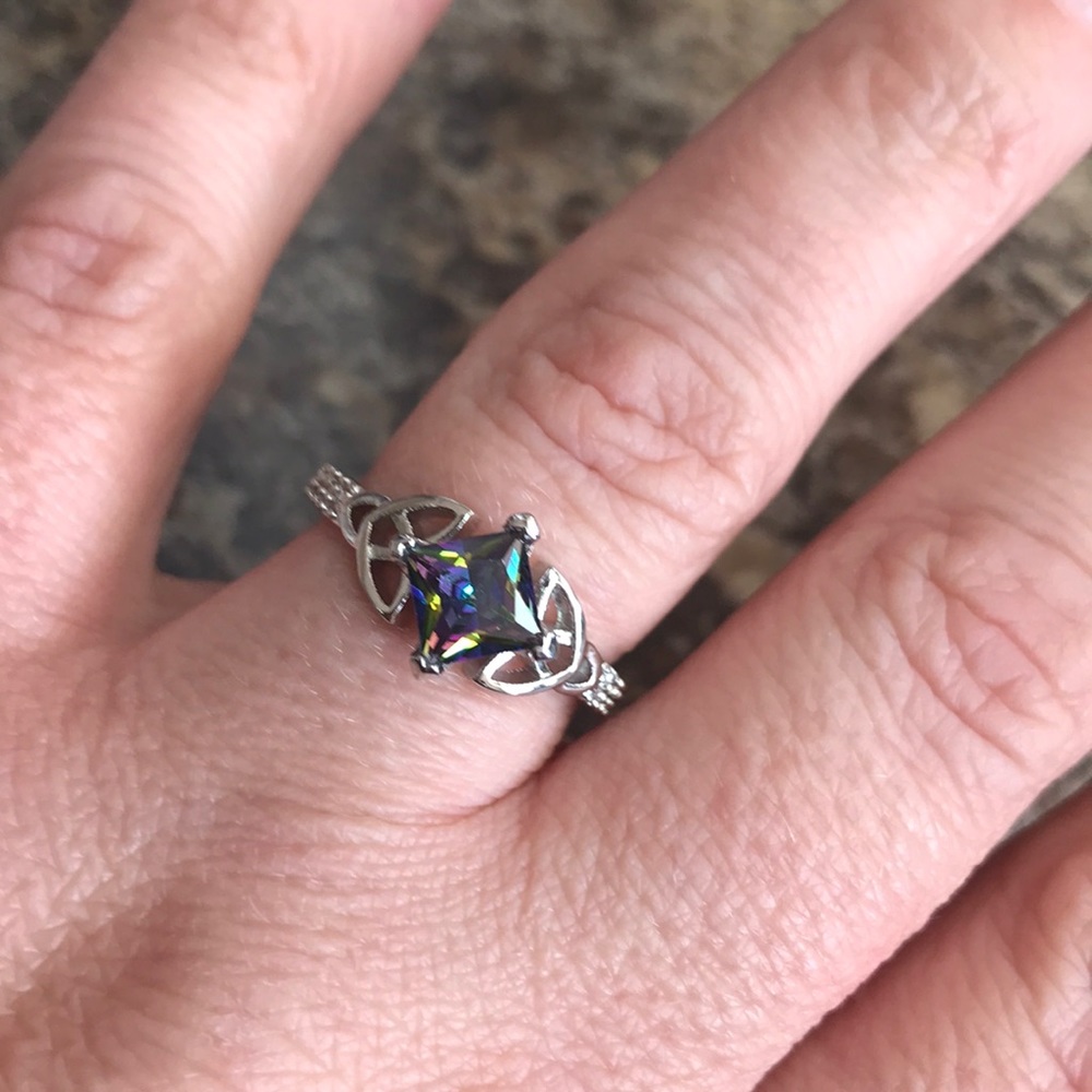 Diamond cut Alexandrite Celtic knot sterling rings
